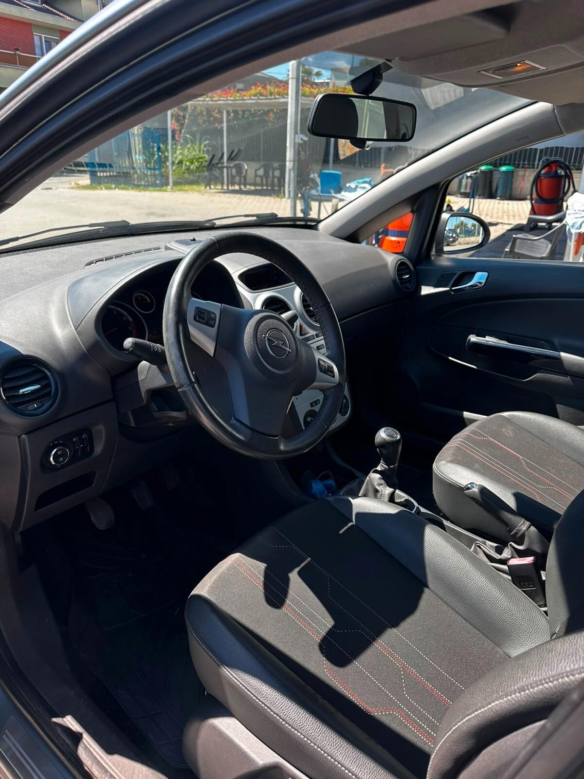 Opel Corsa 1.2 85CV 5 porte GPL-TECH Edition