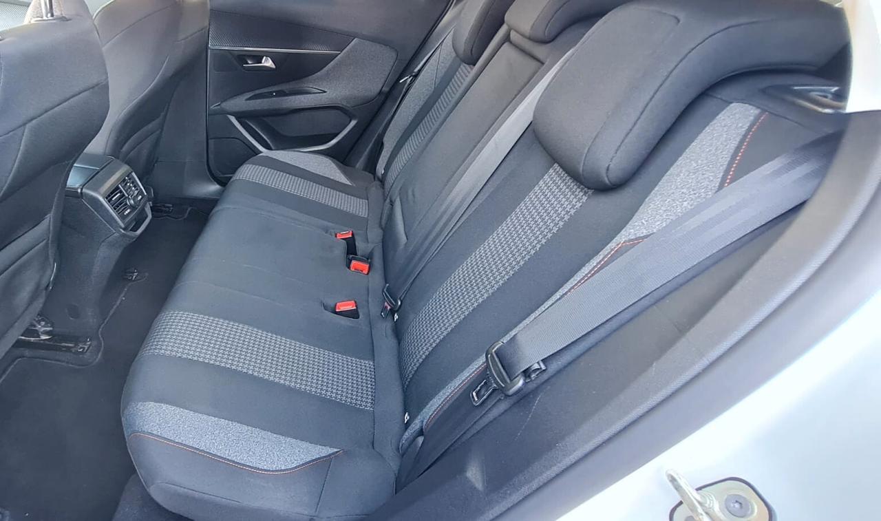 Peugeot 3008 BlueHDi 130 S&S Active