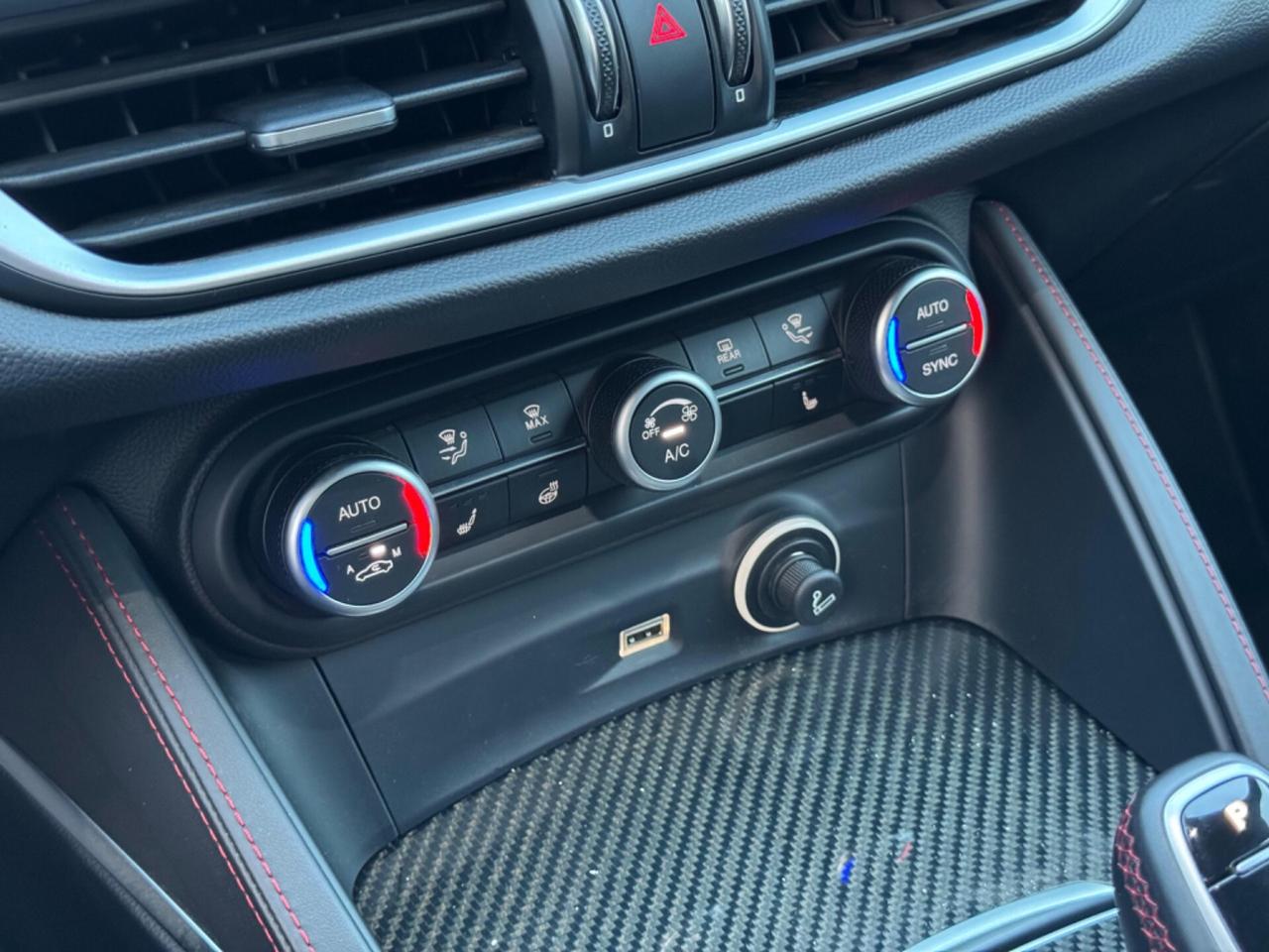 Alfa Romeo Stelvio 2.9 Bi-Turbo V6 510 CV AT8 Quadrifoglio