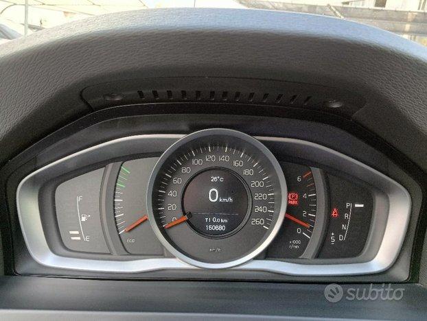 VOLVO V60 D2 1.6 Powershift Kinetic