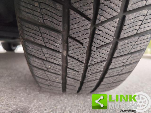 VOLKSWAGEN T-Roc 1.0 TSI Style GARANZIA INCLUSA