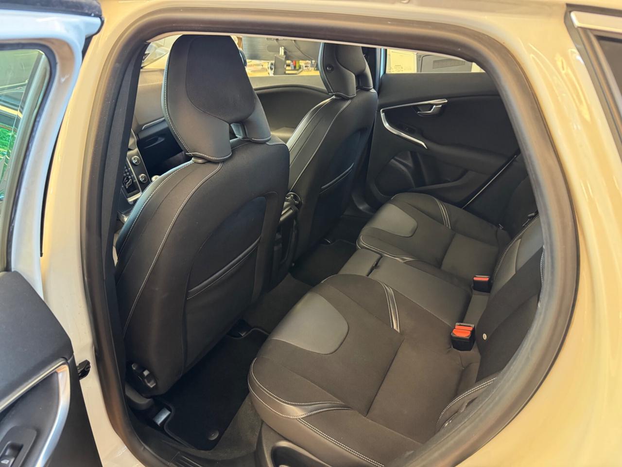 Volvo V40 D2 1.6 DIESEL OK NEOPATENTATI