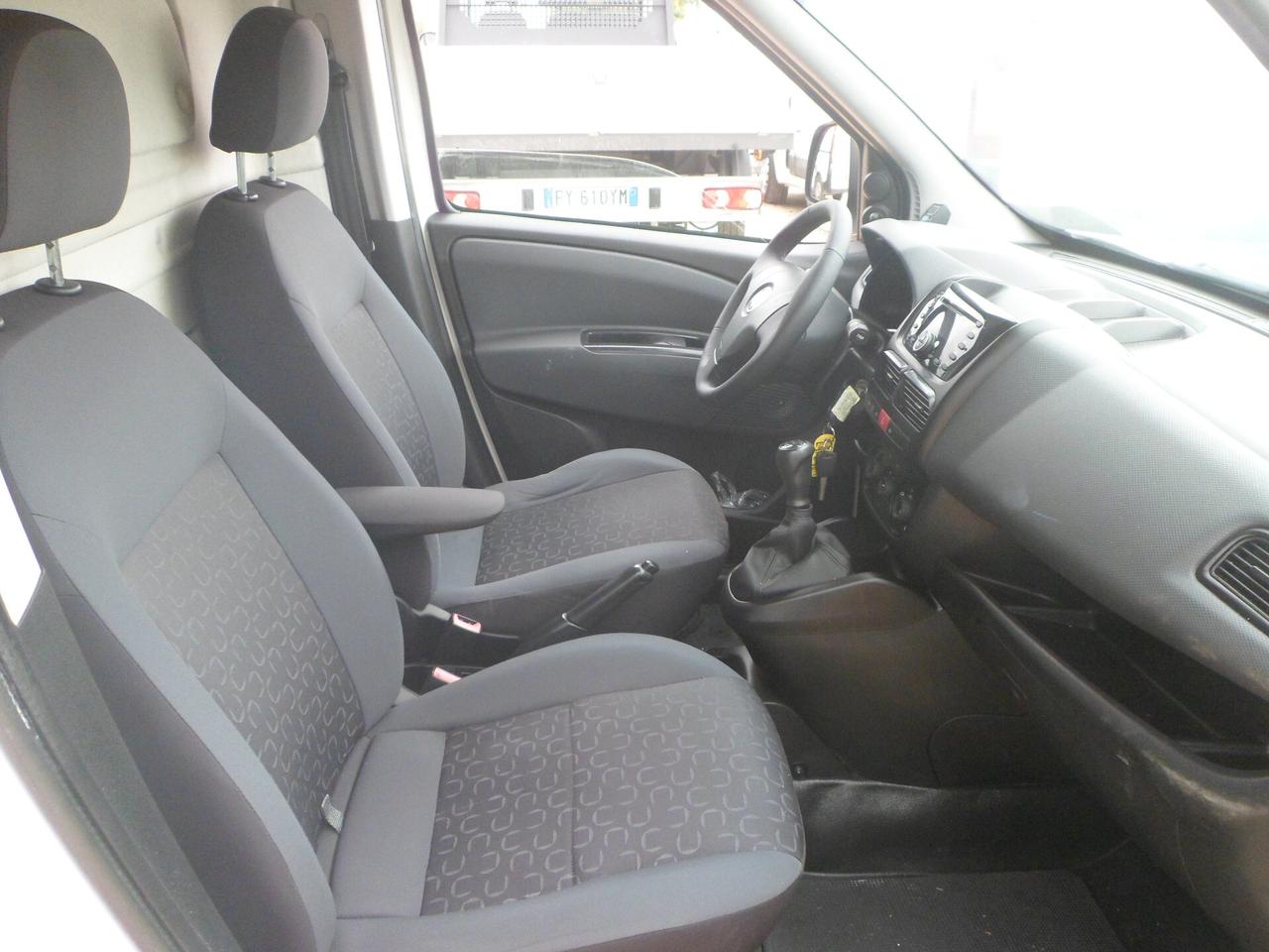 Fiat Doblo furgone frigo coibentato