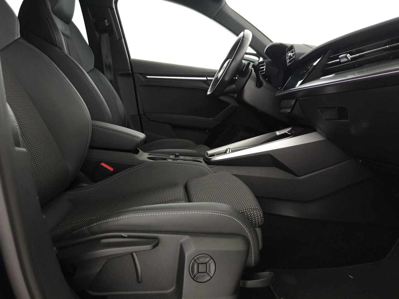 Sportback 35TDI 150CV S tronic Identity Black