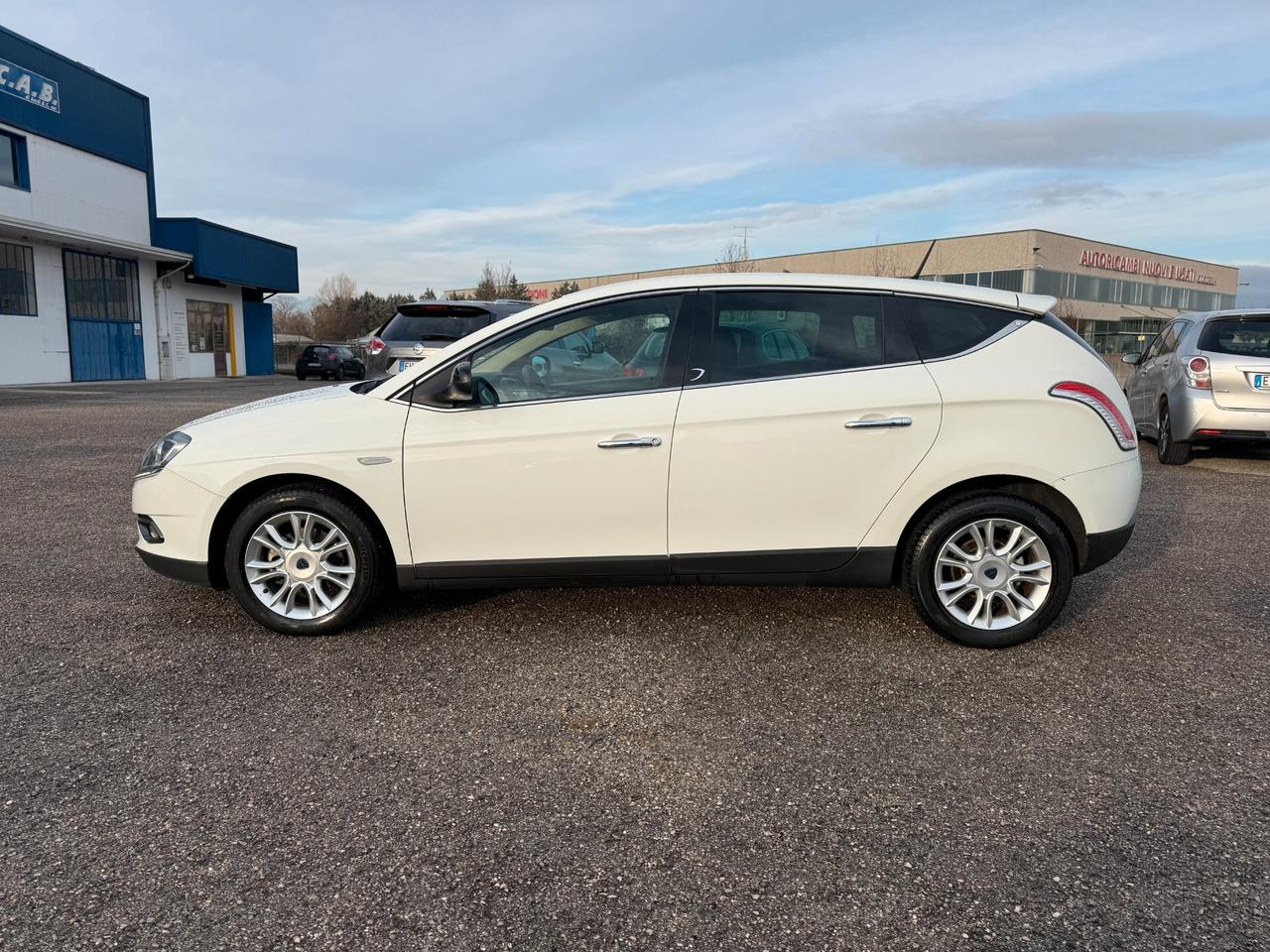 Lancia Delta 1.6 MJT DPF Argento