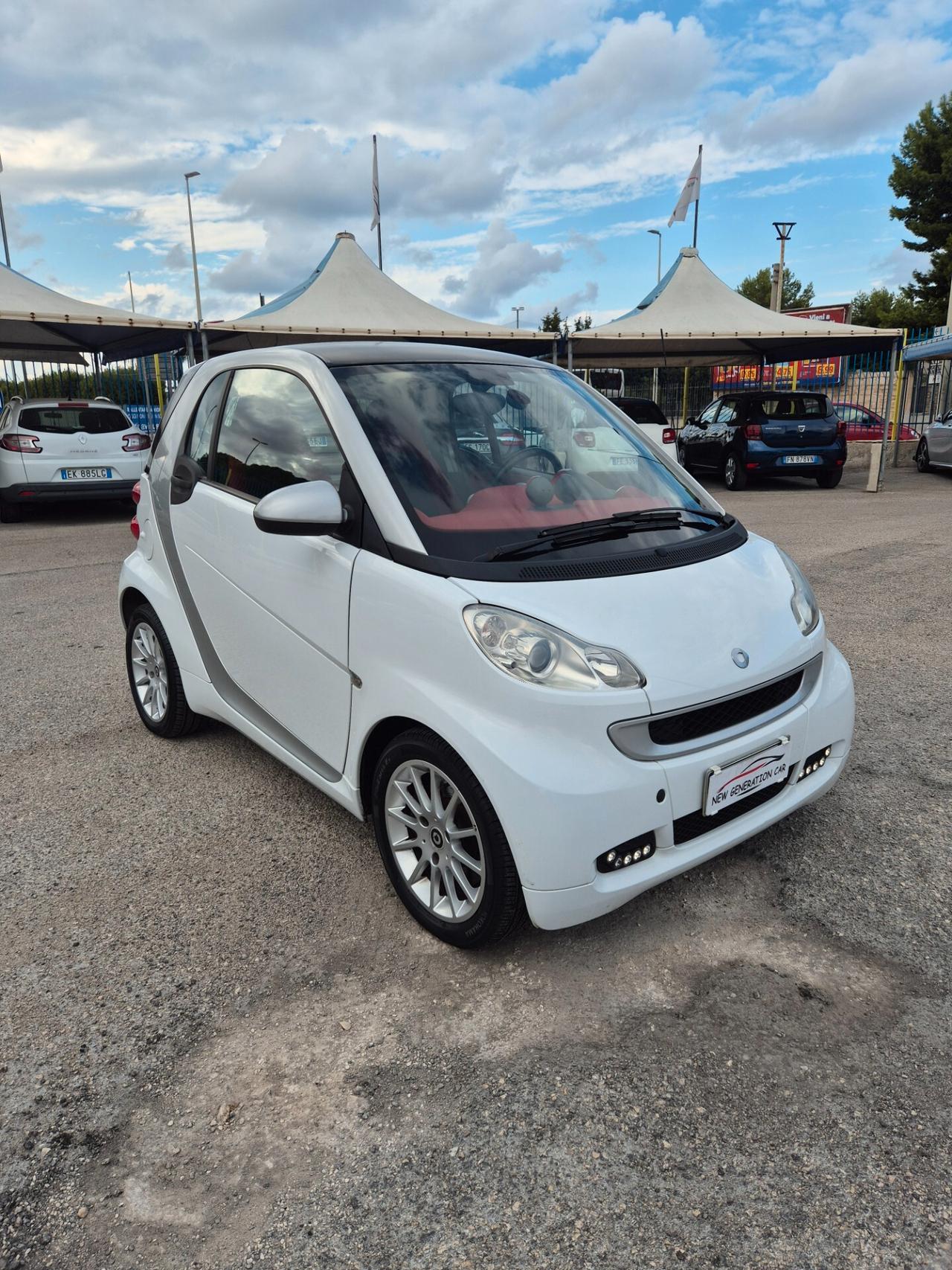 Smart ForTwo 1000 62 kW coupé passion