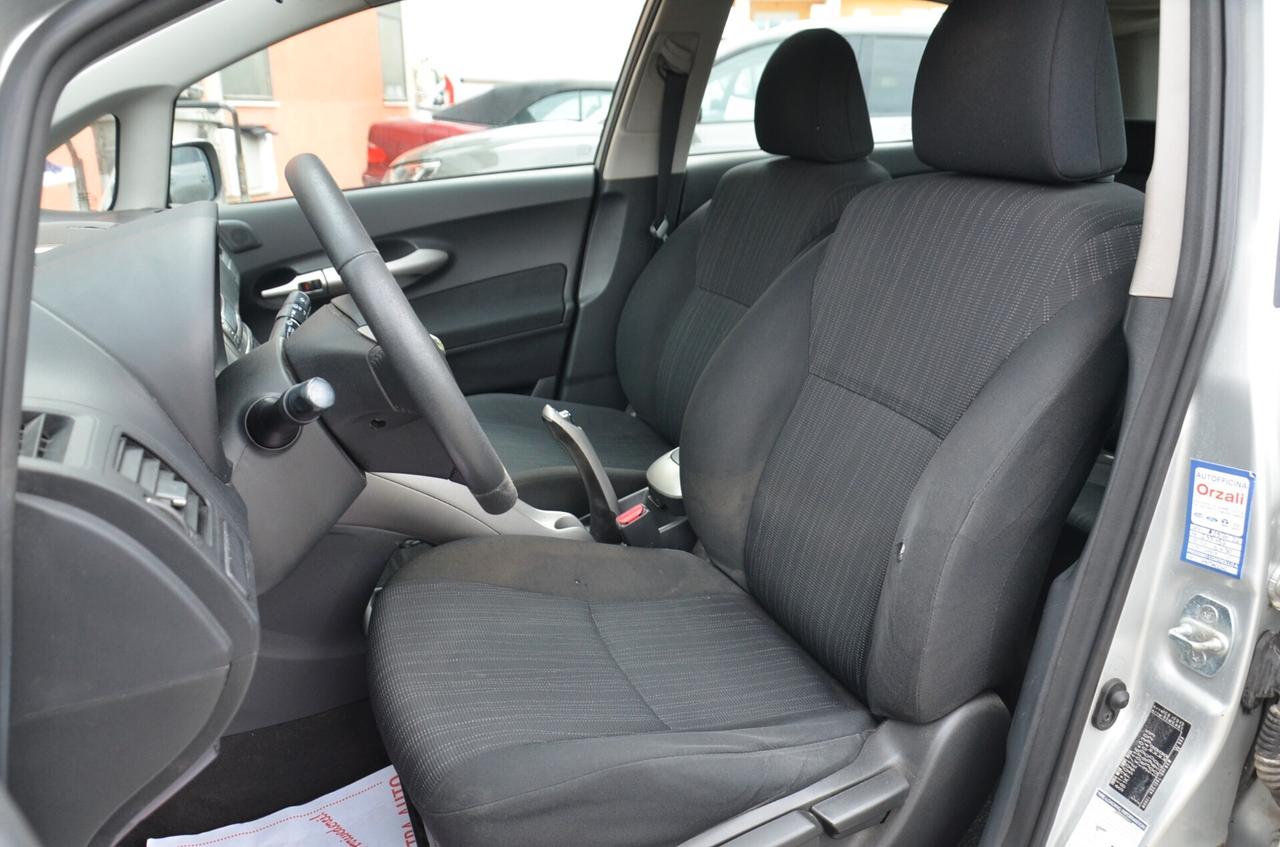 Toyota Auris 2.0 D-4D 5 porte Sol