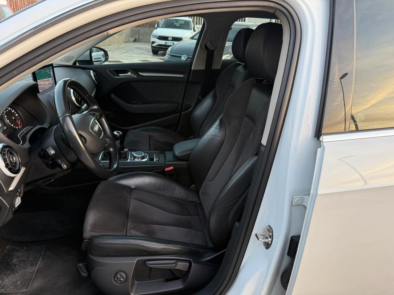 Audi A3 -SPORTBACK- 1.6 Tdi -SEDILI SPORTIVI-