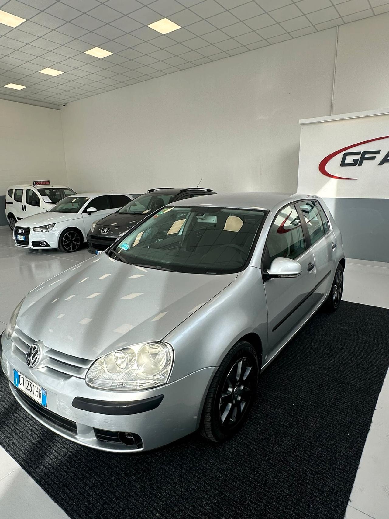 Volkswagen Golf 2.0 16V TDI 5p. Sportline