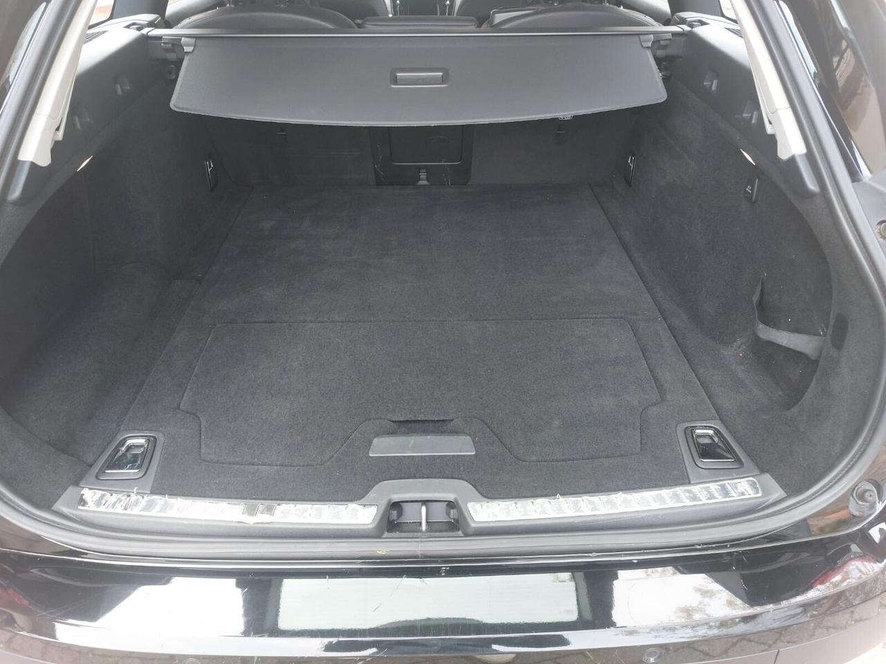 Volvo V90 Cross Country B4 (d) AWD Business Plus Auto