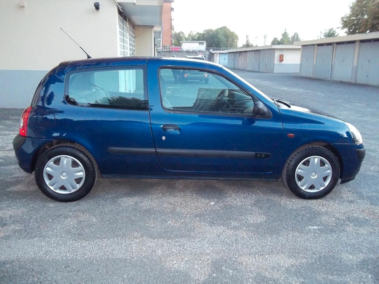 Renault Clio Authentique 1.2 8v 3p 126.300km ok neopatentati