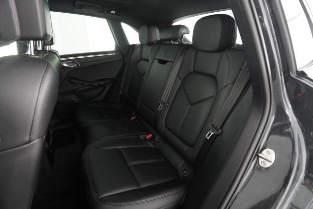 PORSCHE Macan Macan 2.0
