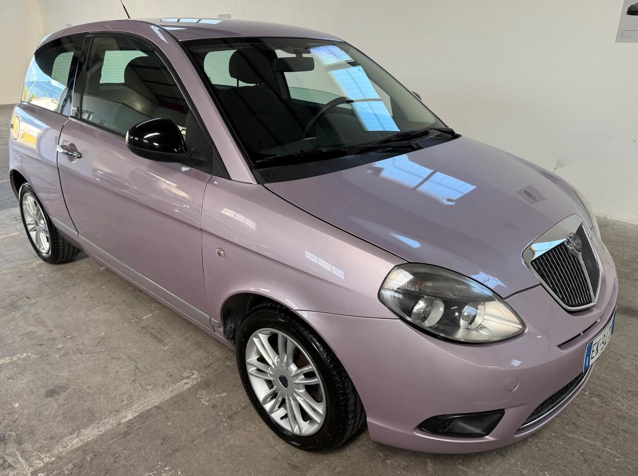 Lancia Ypsilon 1.2 Benzina 69 CV Unyca - 2011