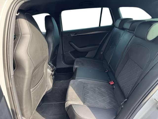 Skoda Superb Wagon 2.0 tdi evo Sportline 150cv dsg