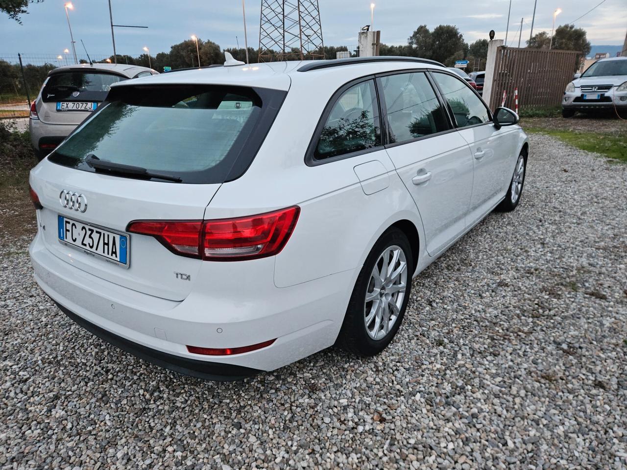 Audi A4 2.0 TDI 150 CV S tronic Sport Avant