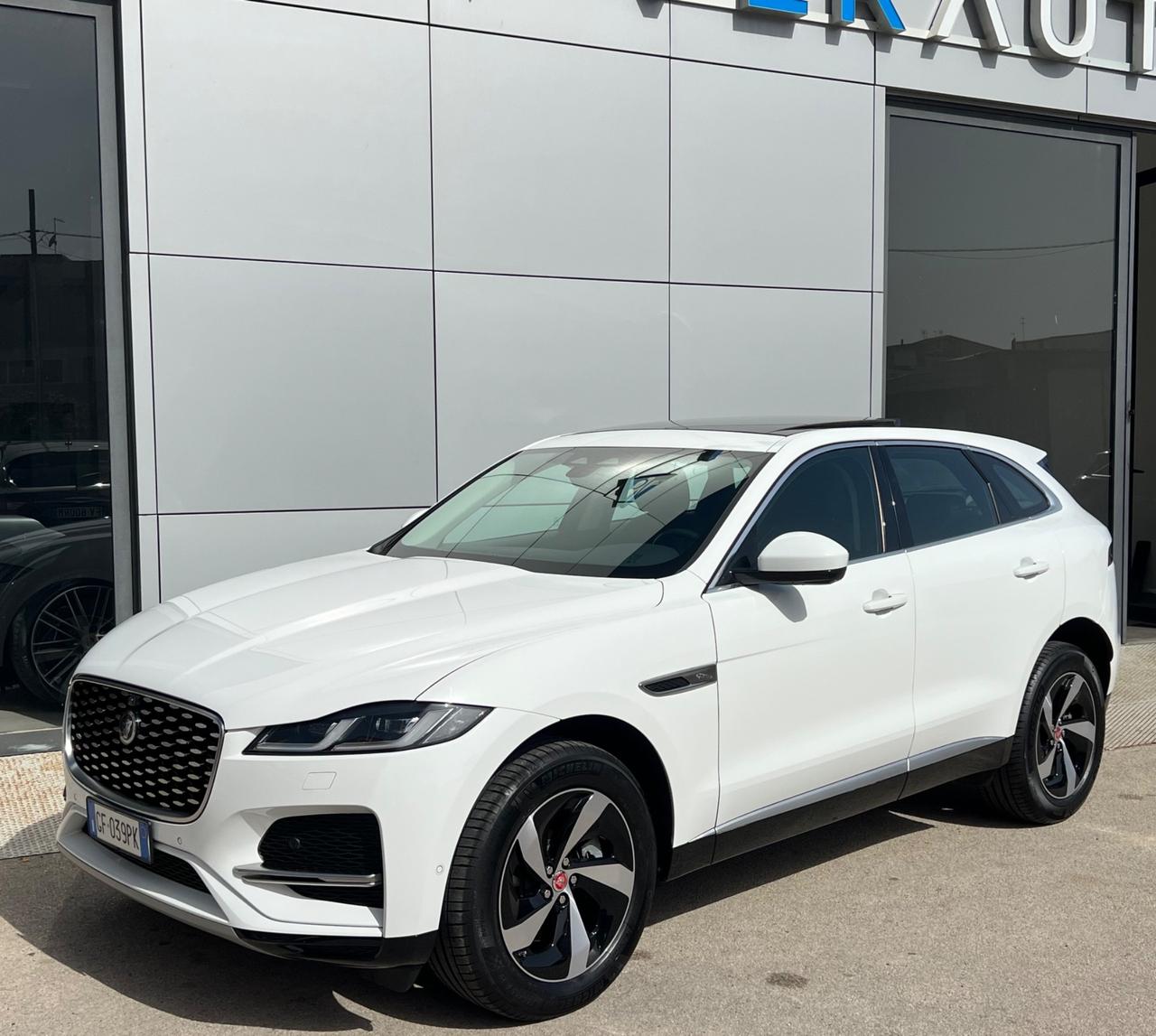 Jaguar F-Pace S awd 204cv auto possibilità noleggio no scoring