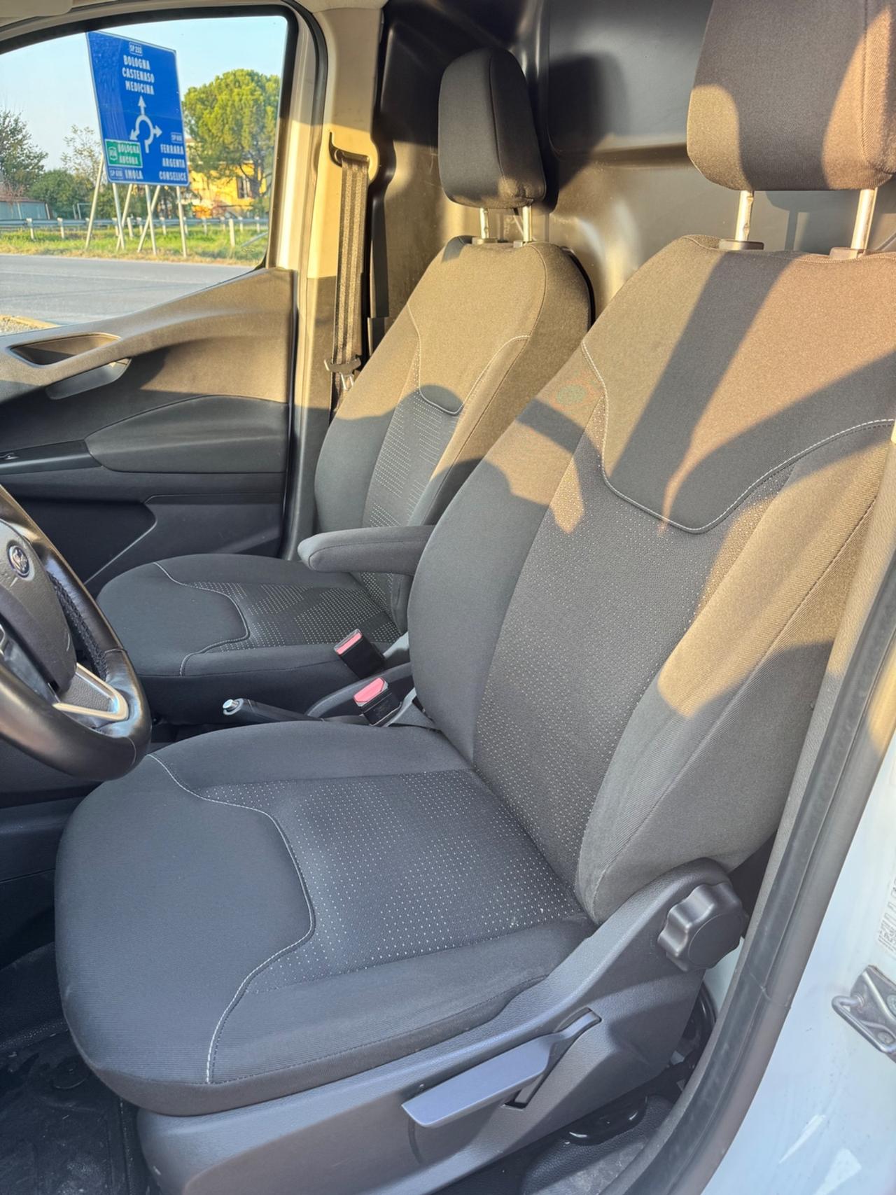 Ford Transit Courier 1.5 TDCi 75CV Van Trend