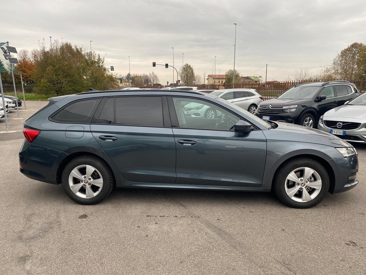 Skoda Octavia S.W 2.0 150 CV DSG Executive Garantita