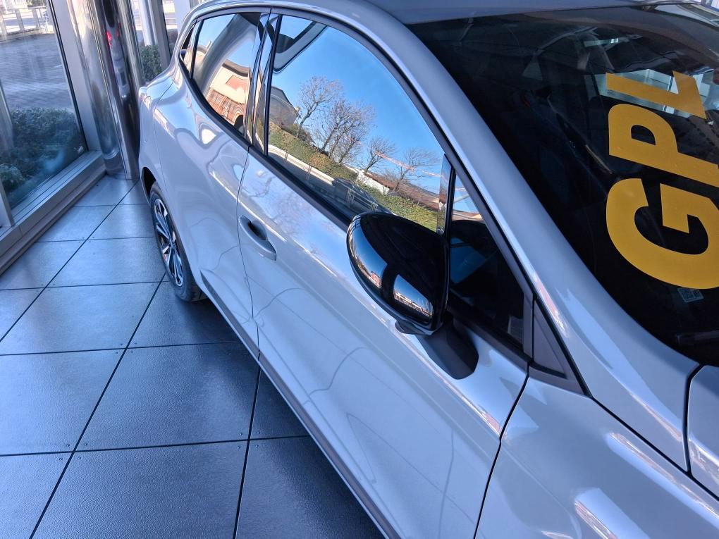 RENAULT Clio TCe 100 CV GPL 5 porte Techno PRONTA CONSEGNA