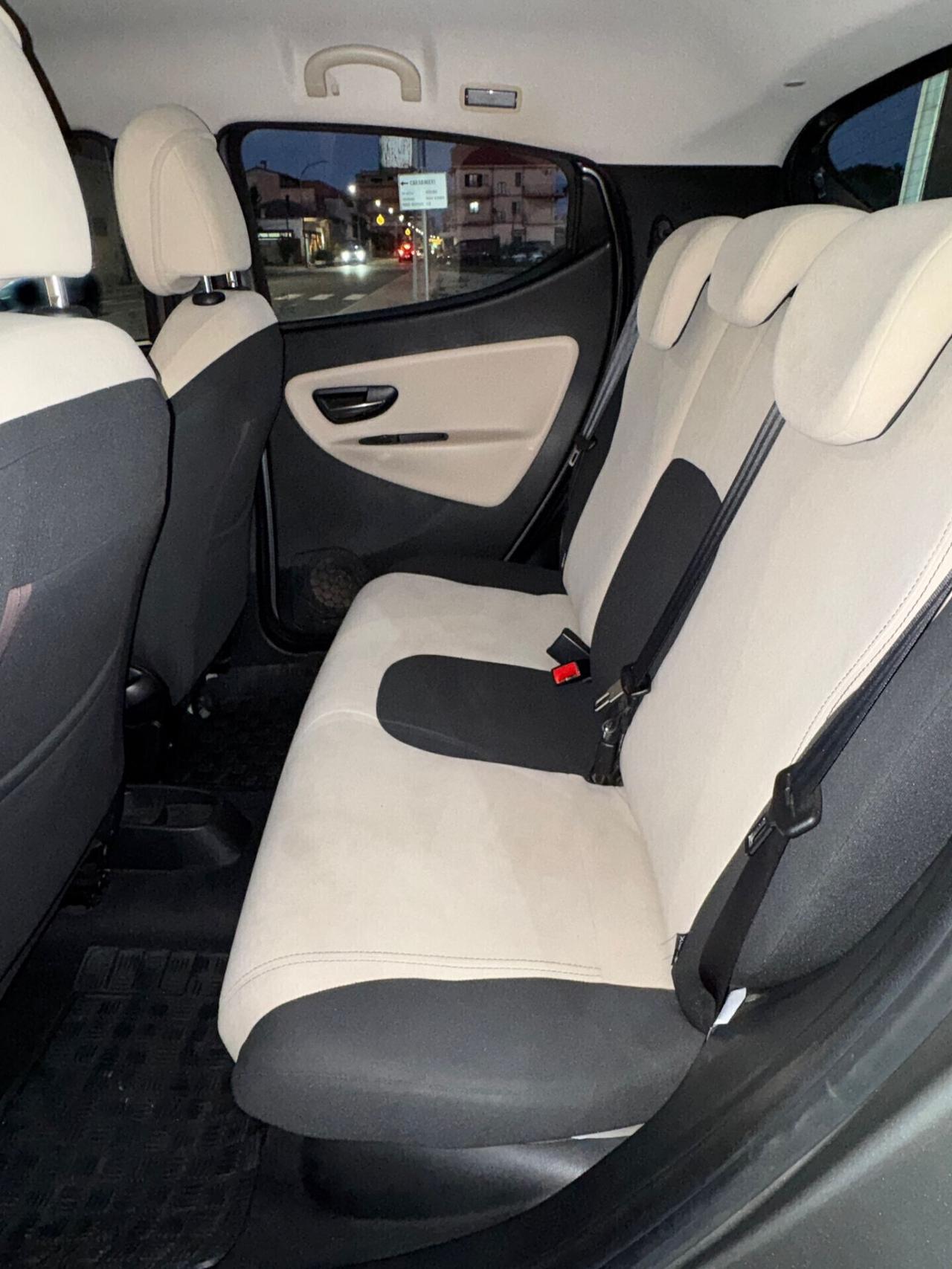 Lancia Ypsilon 1.3 MJT 16V 95 CV 5 porte S&S Platinum