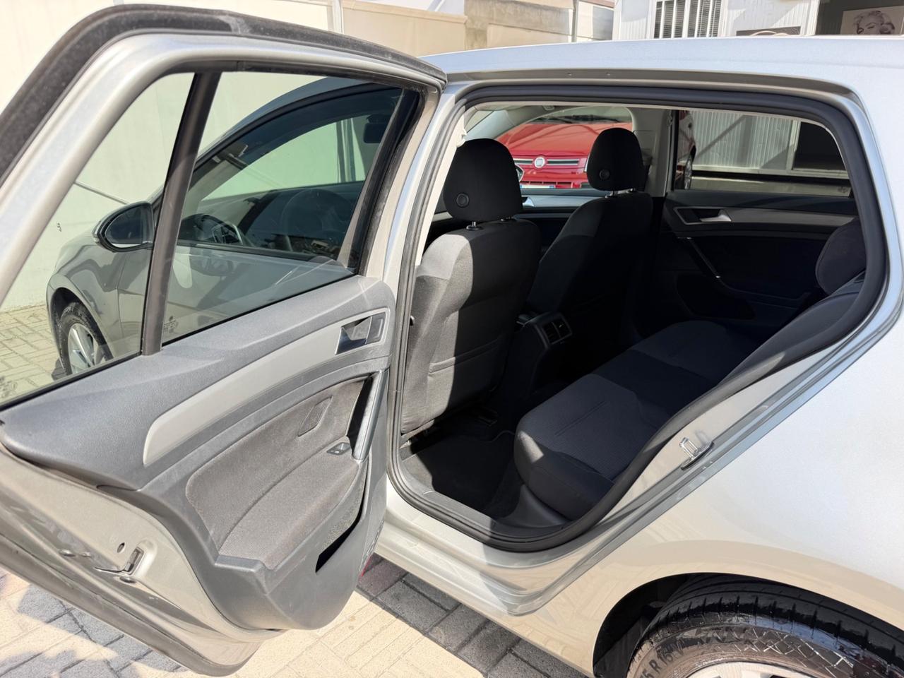 Volkswagen Golf 1.6 TDI BlueMotion - GARANZIA