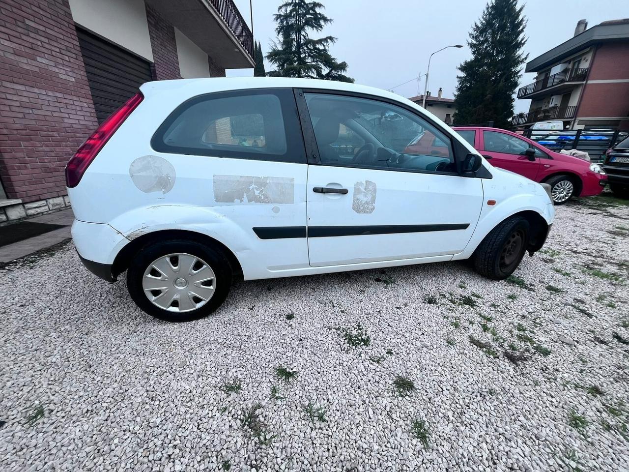 Ford Fiesta 1.4 TDCi aut. 3p. Titanium