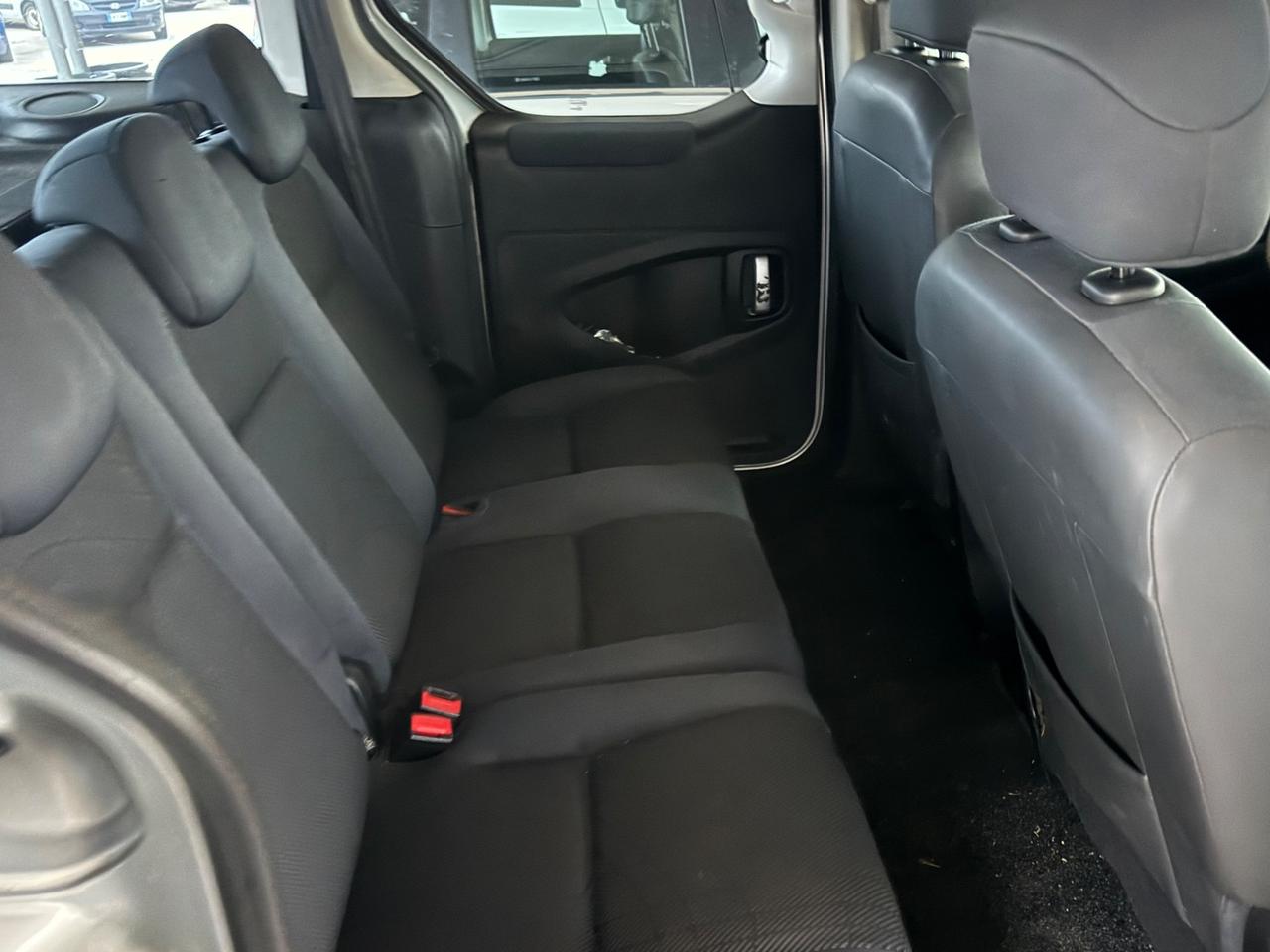 Peugeot Partner Tepee 1.6 HDi 92CV Autocarro