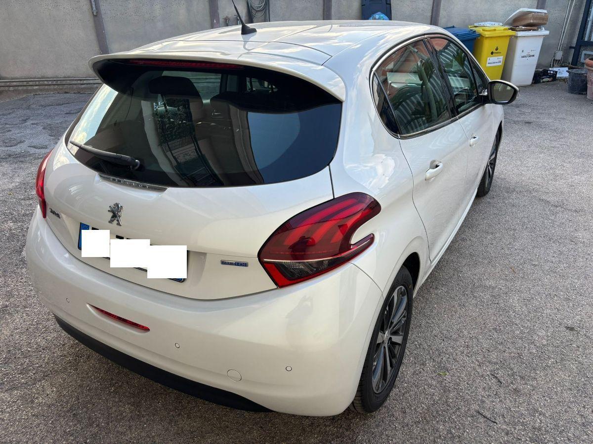 PEUGEOT 208 1.6 BlueHDi 75 5p. Allure