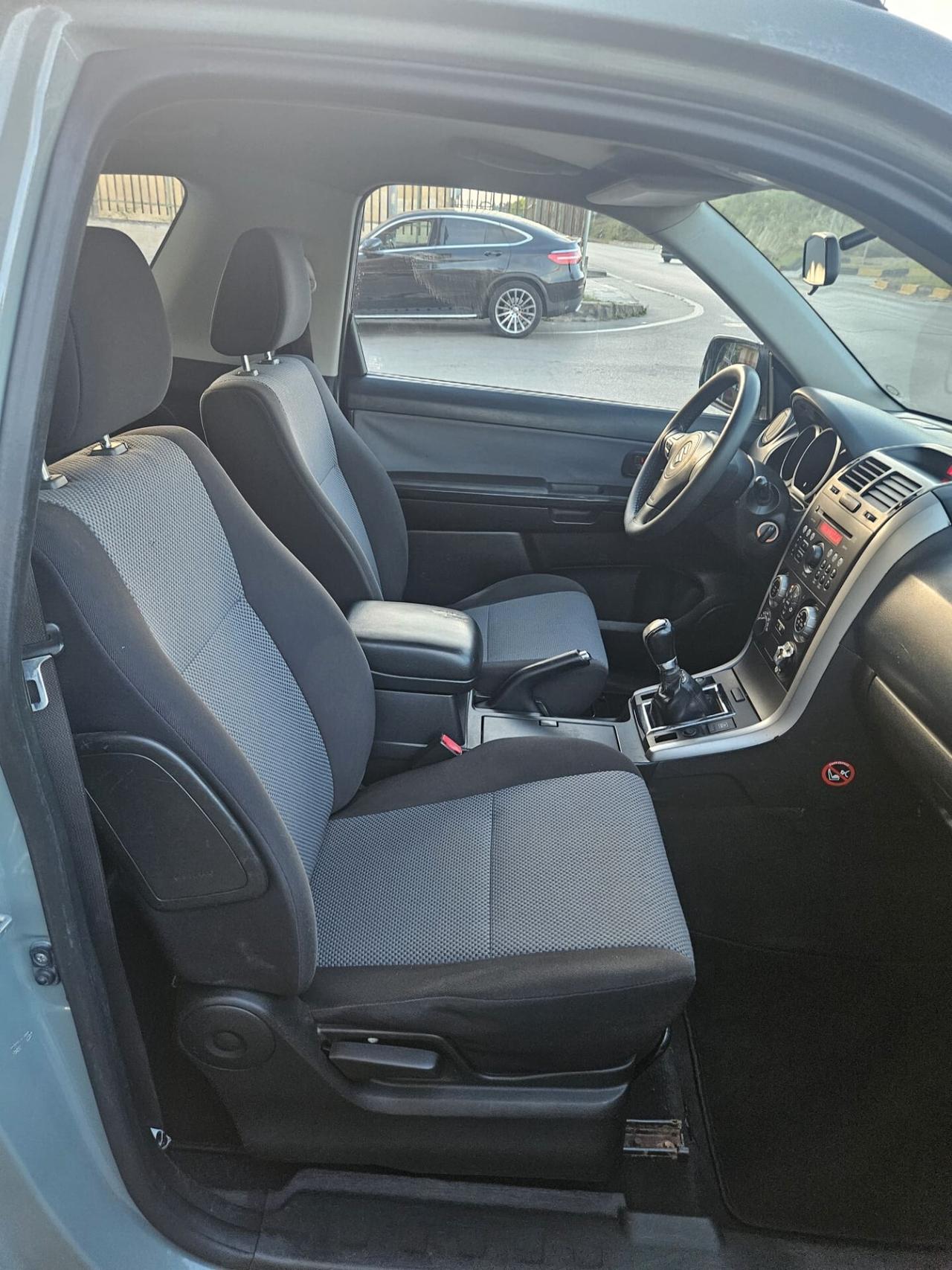 SUZUKI Grand Vitara 3porte 1.9TD 4x4 95kw 130cv