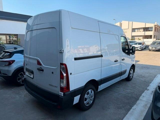 Renault Master T28 L1H1 2.3 135cv PC