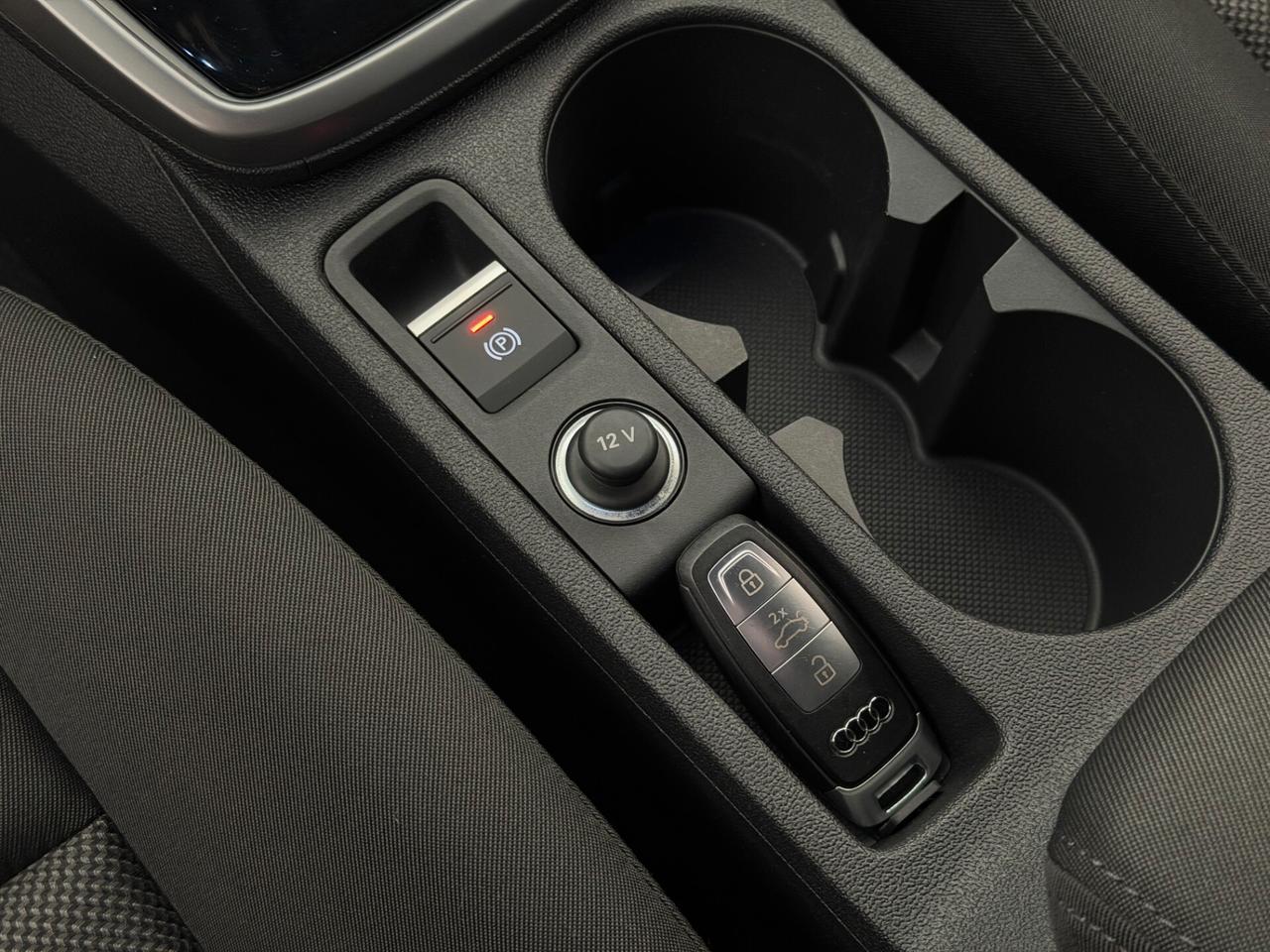 AUDI A3 S-Tronic S-Line 1.0cc 110Cv Automatica