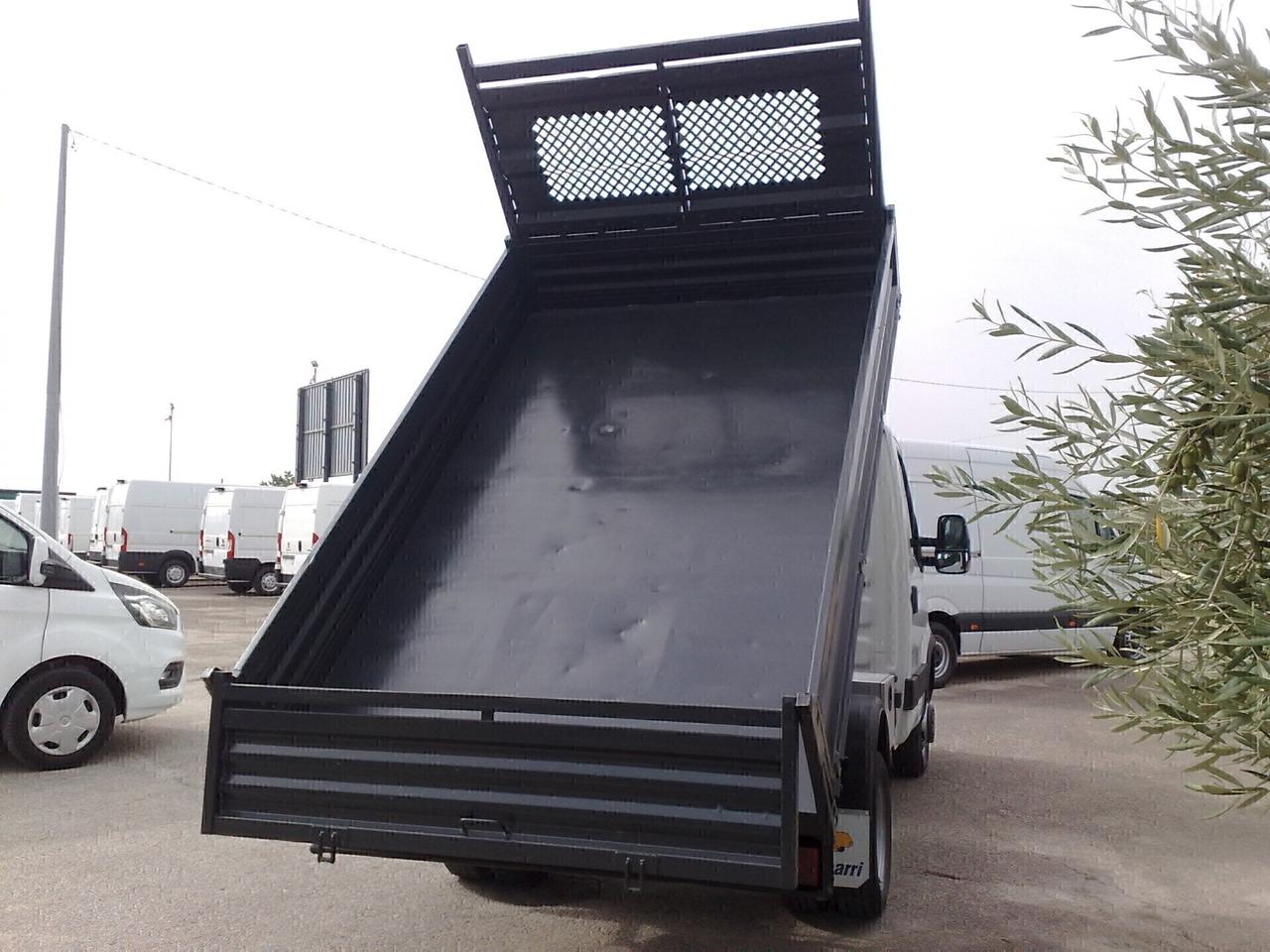 Iveco Daily 35c11 2.3hpi Ribaltabile Trilaterale - 2013