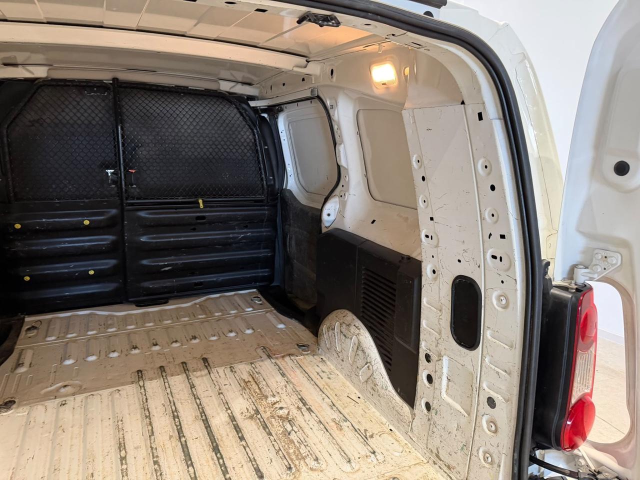 Peugeot Partner BlueHDi 100 ETG6 S&S L1 Furgone Premium
