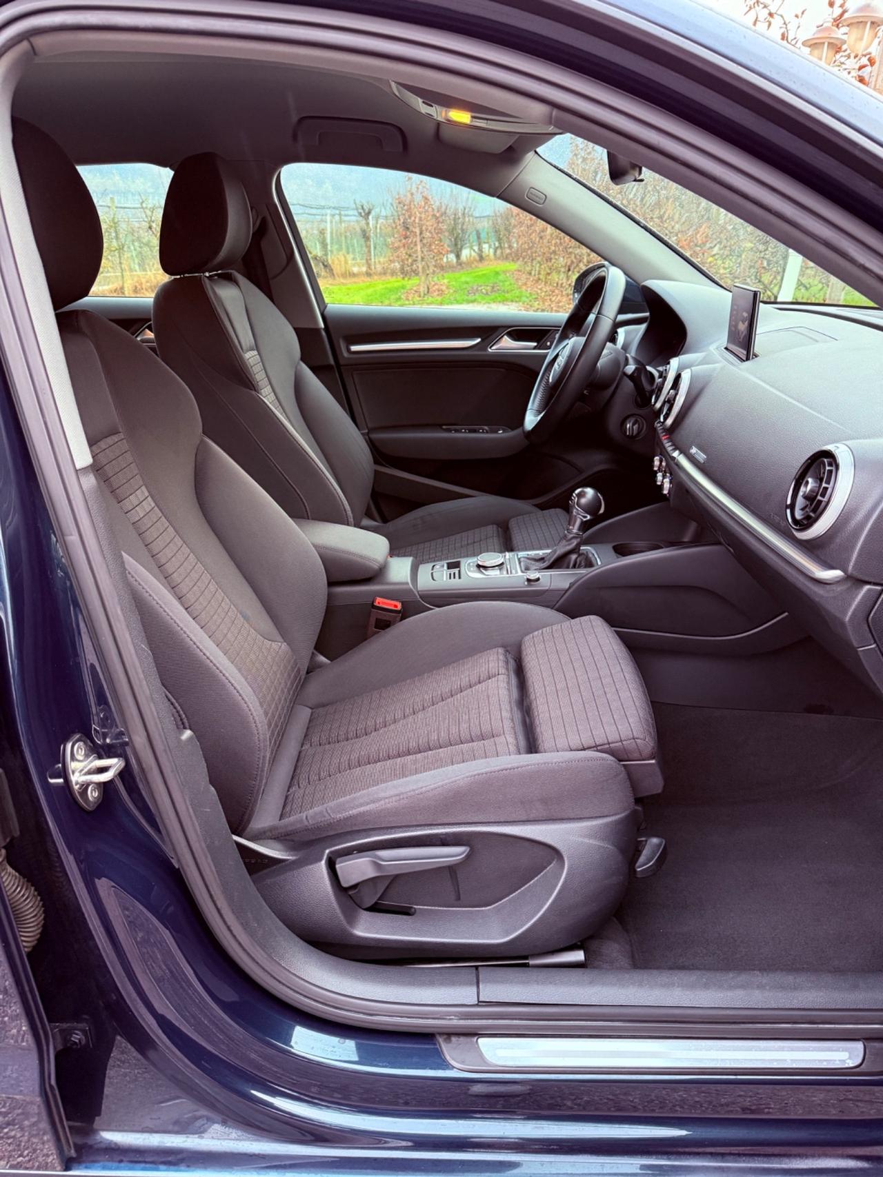 Audi A3 SPB 1.6 TDI 116 CV S tronic Sport