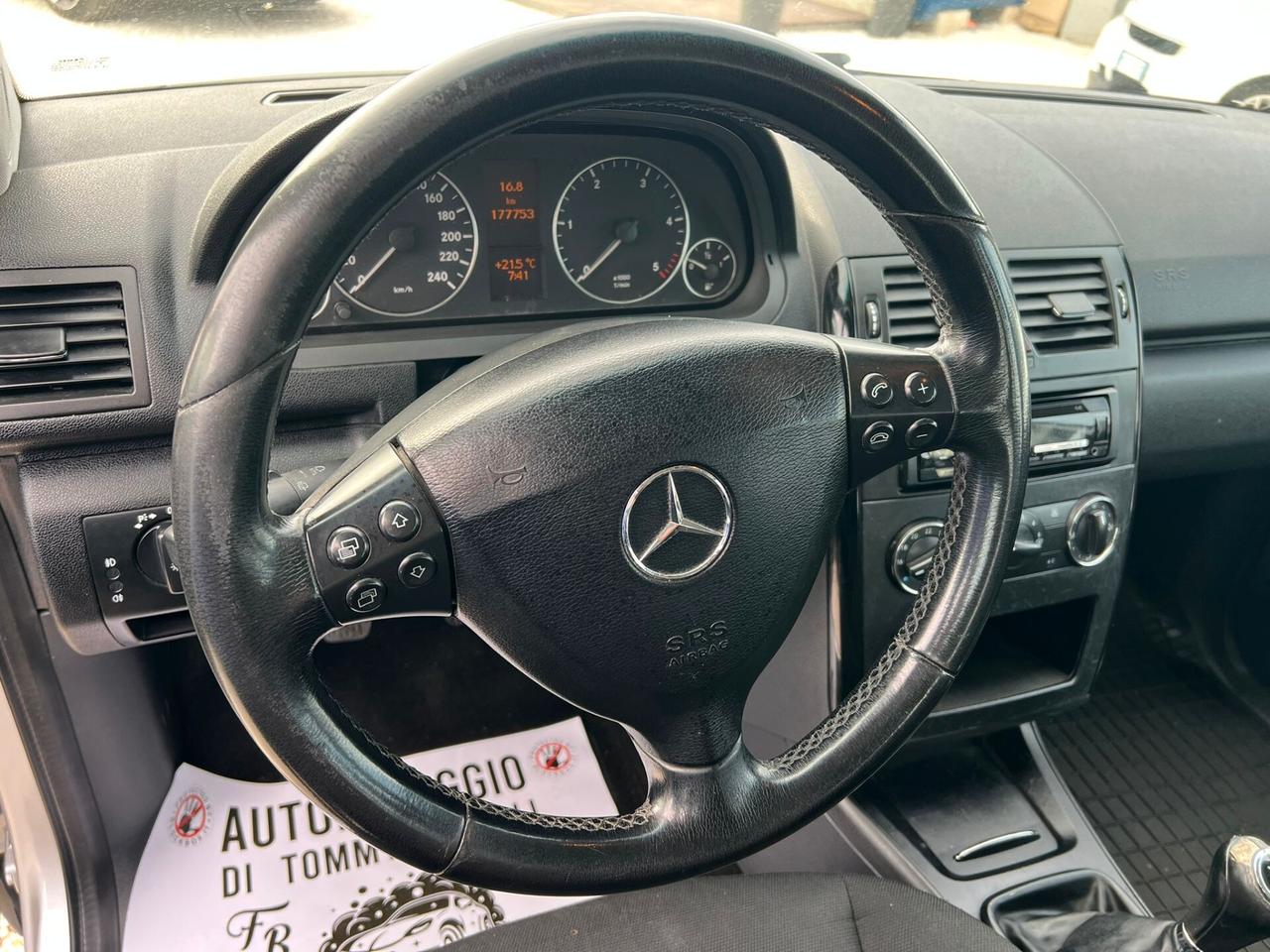 Mercedes-benz A 160 CDI BlueEFFICIENCY Avantgarde
