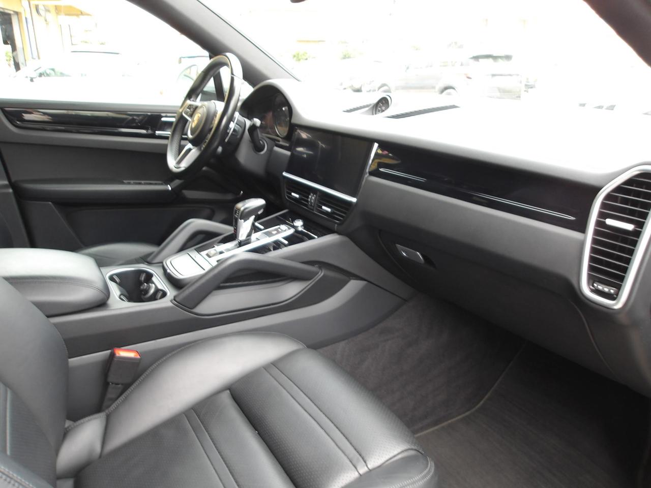 Porsche Cayenne Coupe 3.0 tiptronic