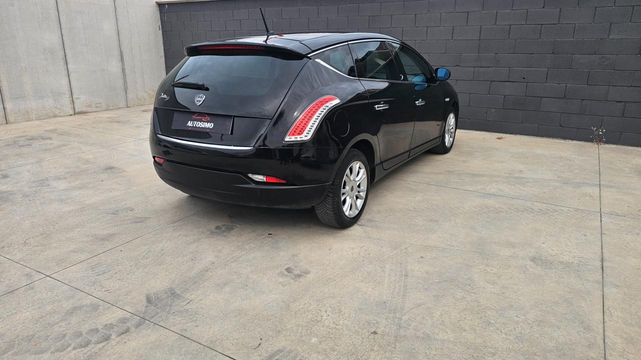 Lancia MUSA 1.4 16V Platino Plus