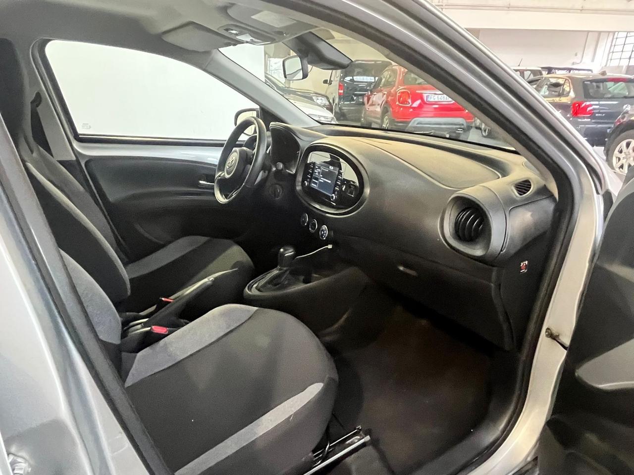 Toyota Aygo X 1.0 VVT-i 72 CV 5 porte Lounge Air S-CVT