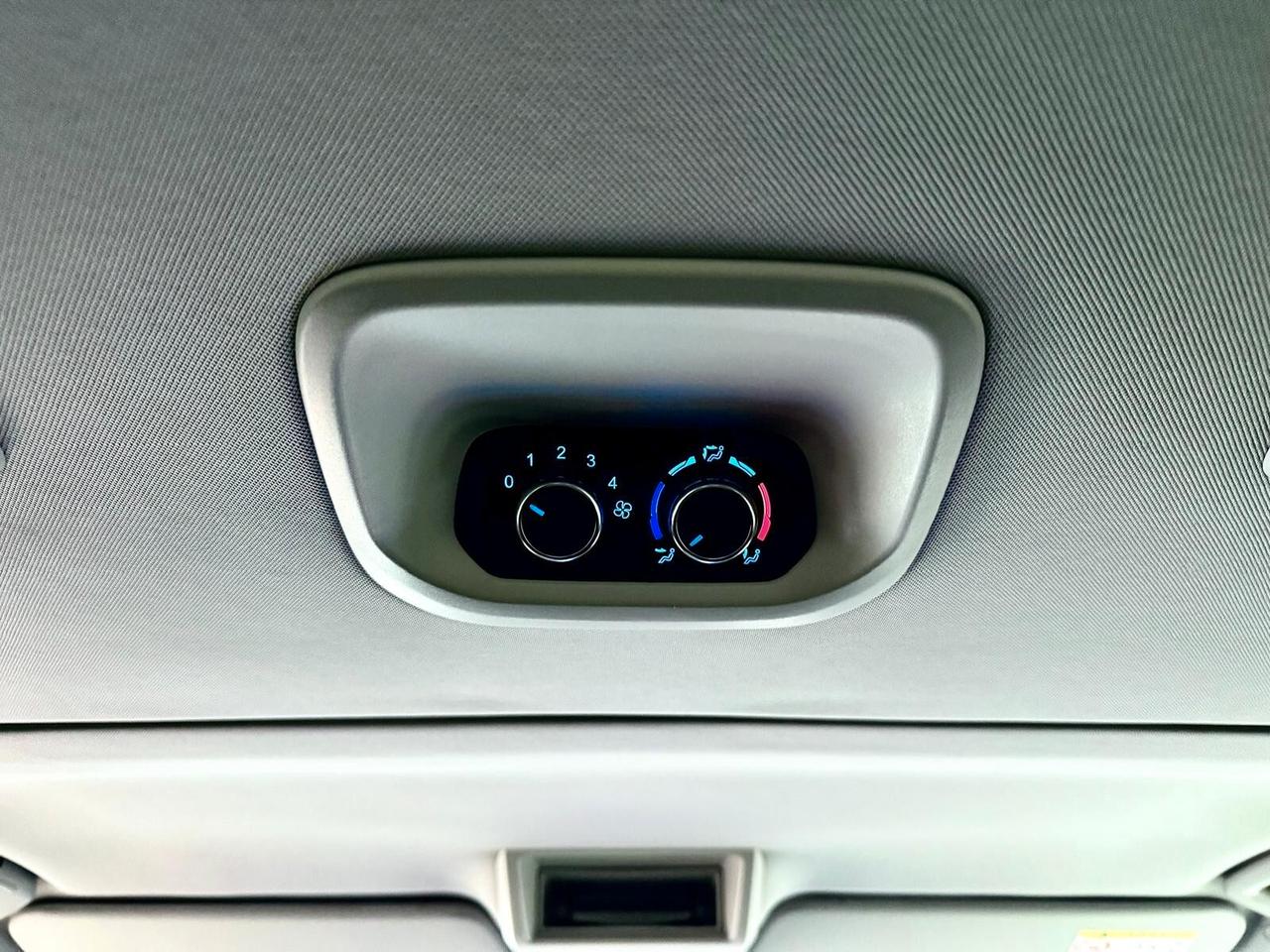 Ford Tourneo Custom 320 2.0 EcoBlue 130CV PL Titanium