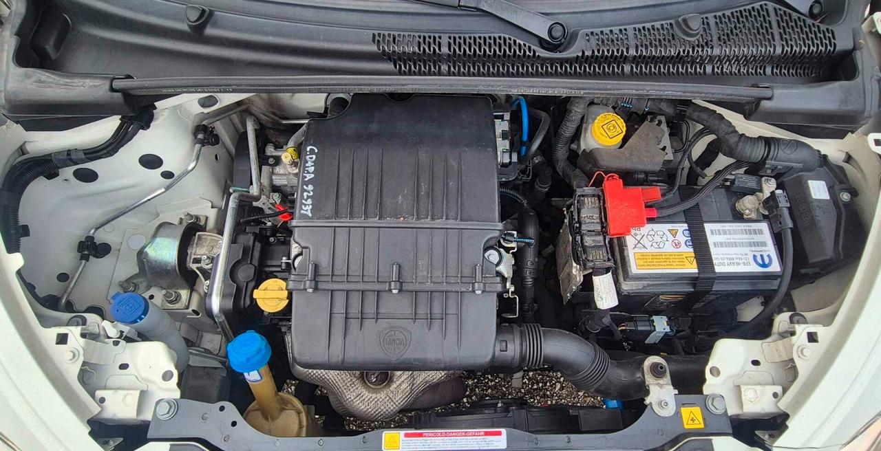 Lancia Ypsilon 1.2 69 CV 5 porte Gold