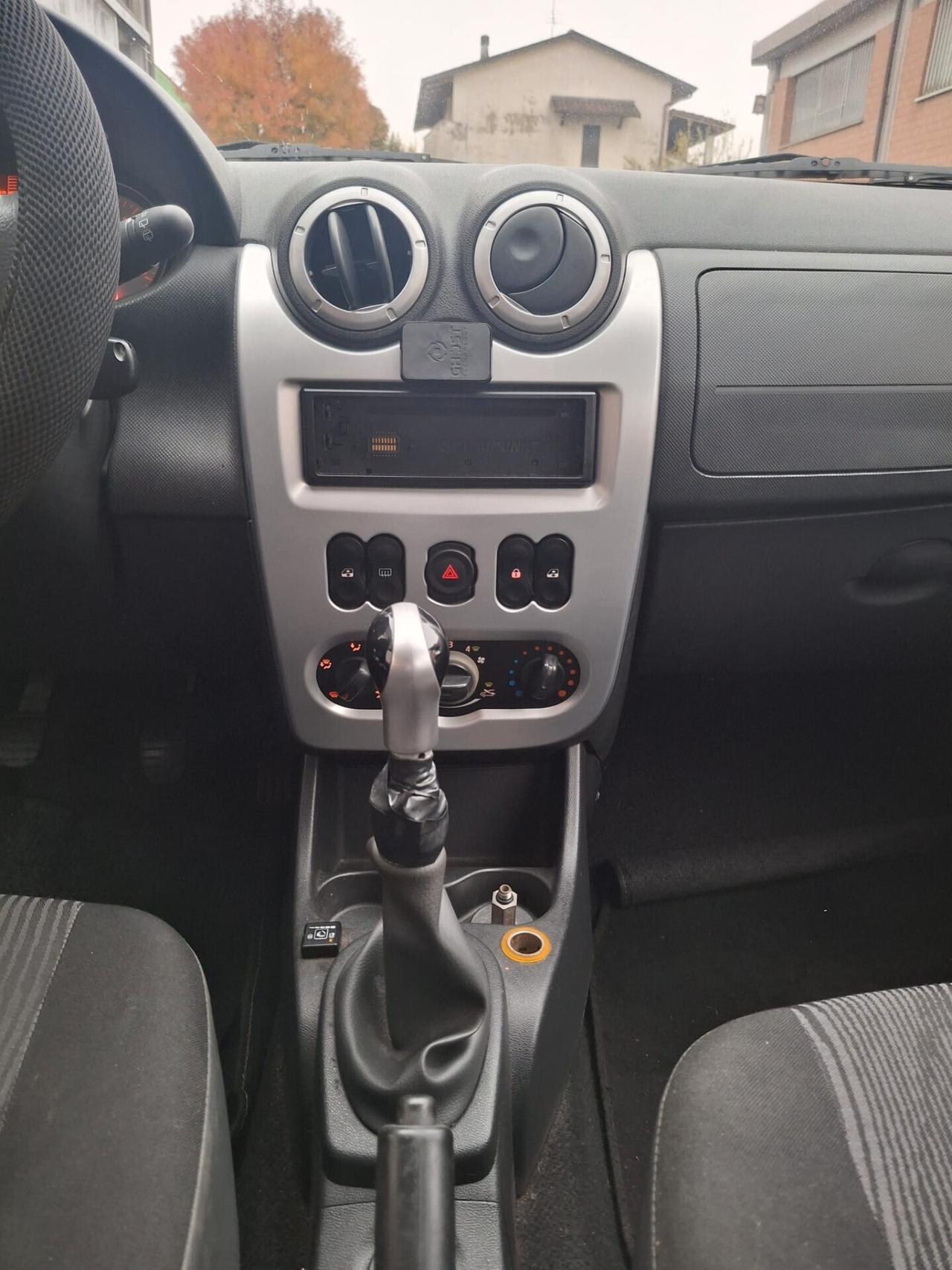 Dacia Sandero 1.4 8V GPL Lauréate