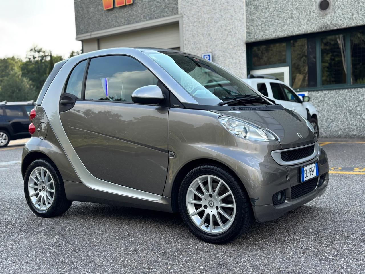 Smart ForTwo 1000 52 kW coupé pure