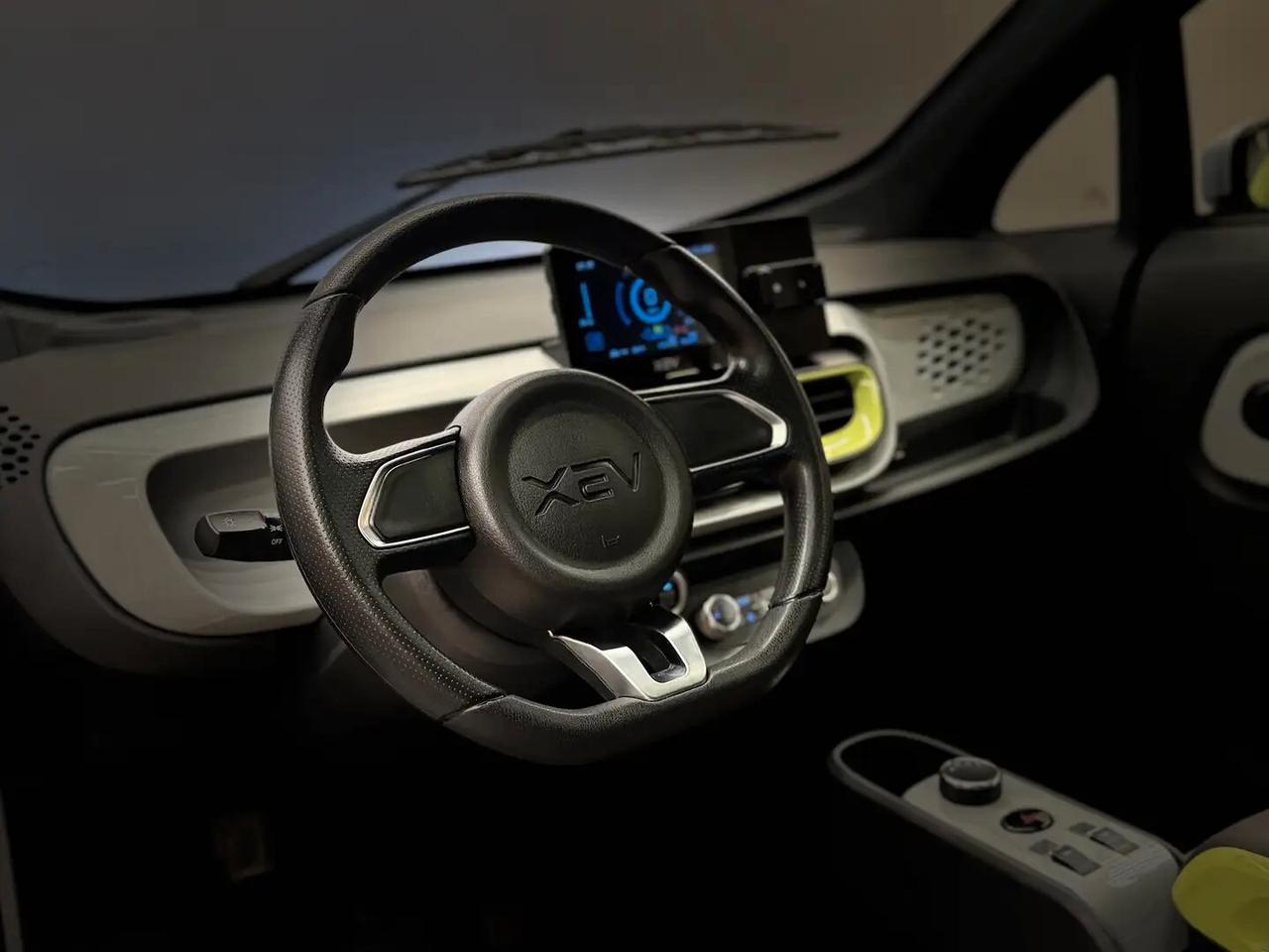 XEV Yoyo e-sport 10CV SENZA PATENTE GUIDABILE A 16ANNI