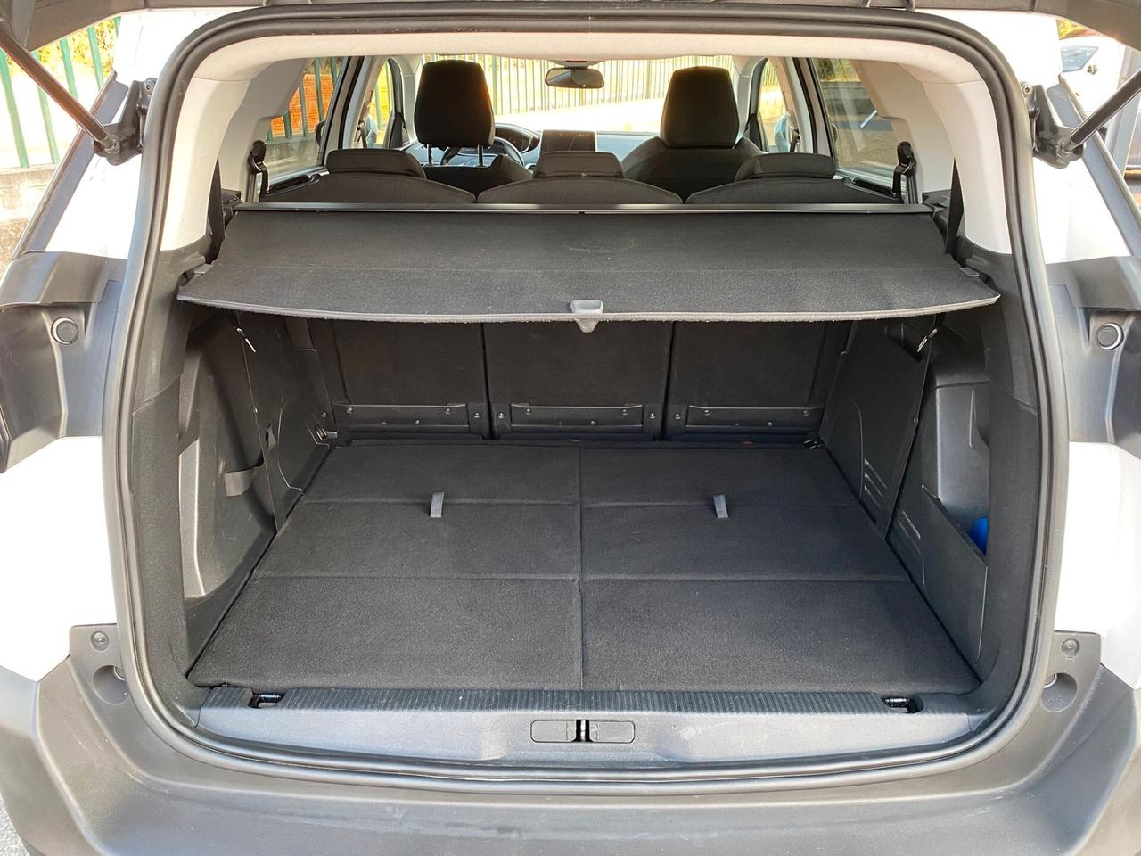 Peugeot 5008 1.6 BlueHDi 120 S&S Business Mix