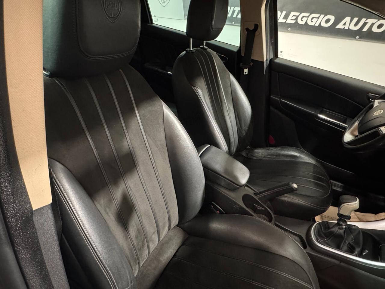 Lancia Delta 1.6 MJT DPF Silver