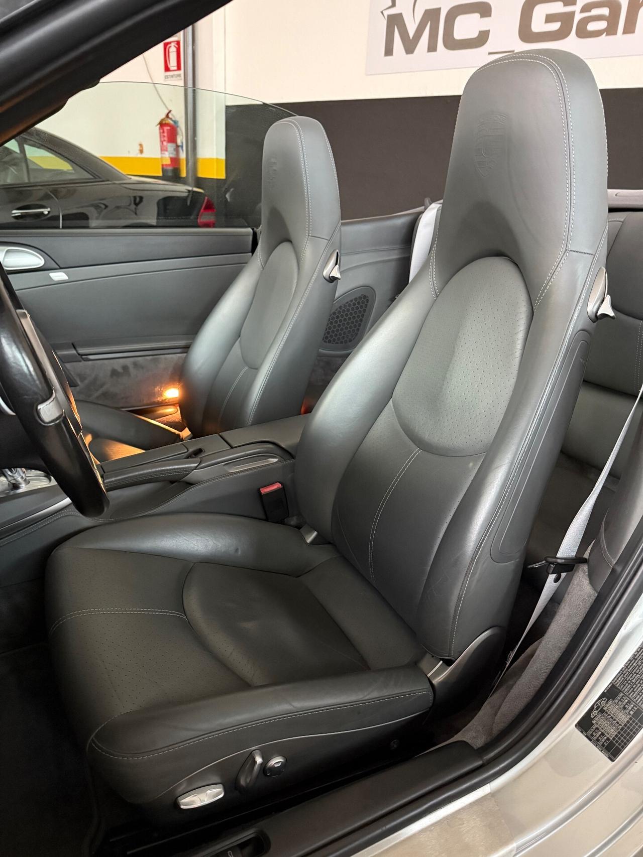 Porsche 997.2 Carrera 4S Cabriolet