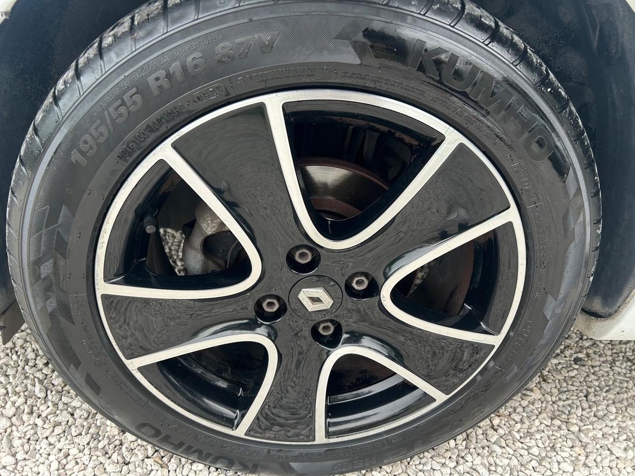 Renault Clio 1.5DCI 5P FULL NAVI NEOPATENTATI