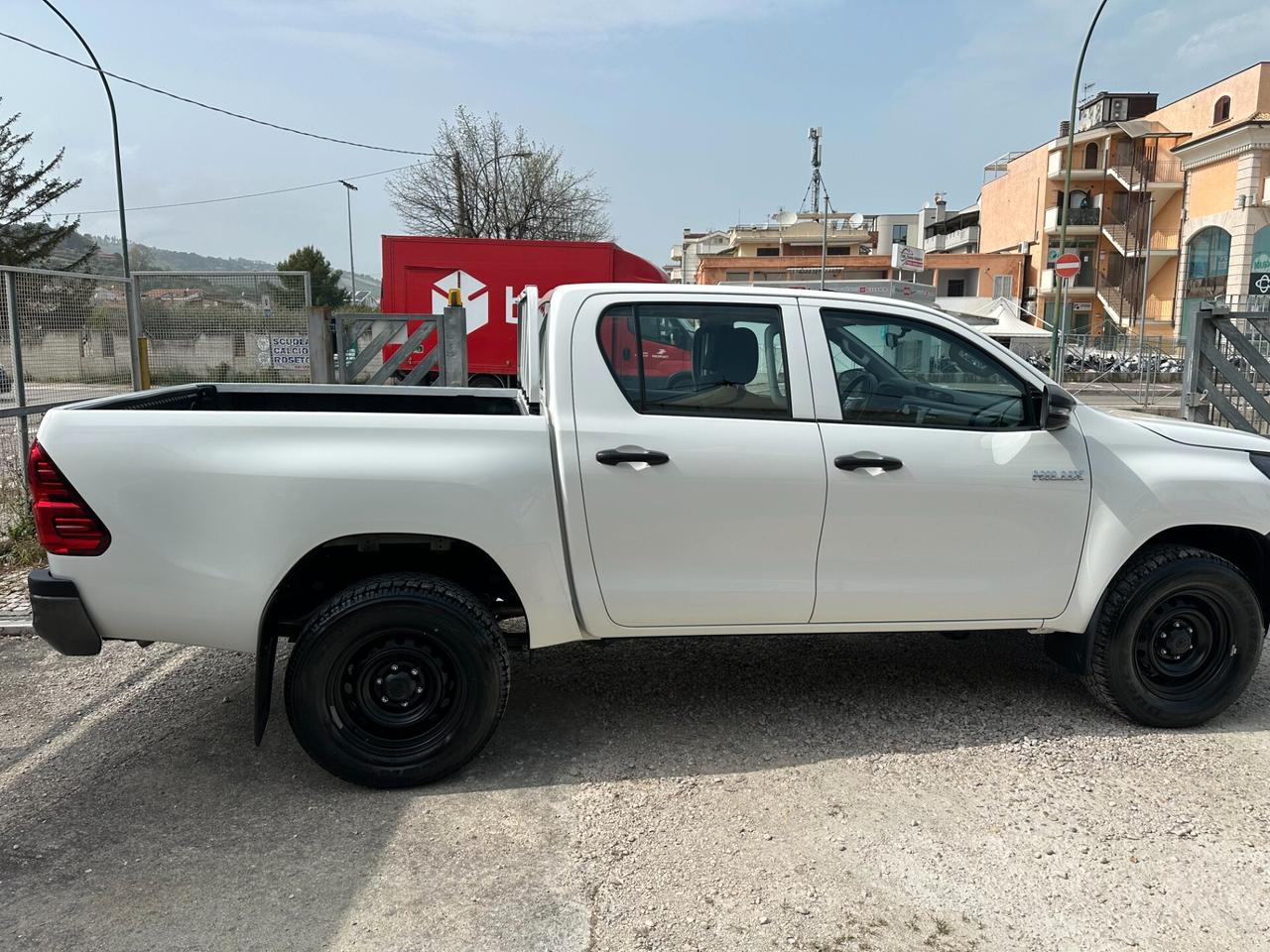 Toyota Hilux 2.4 D-4D 4WD IVA