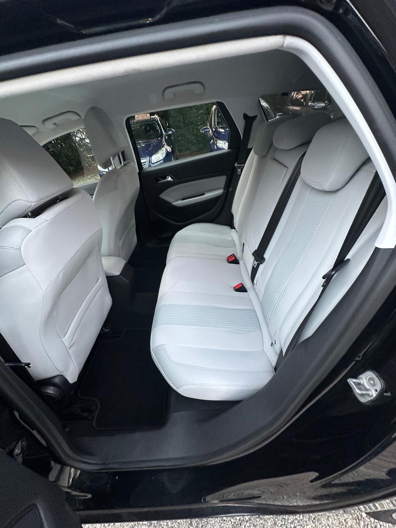 Peugeot 308 PureTech Turbo 130 S&S SW GT Line
