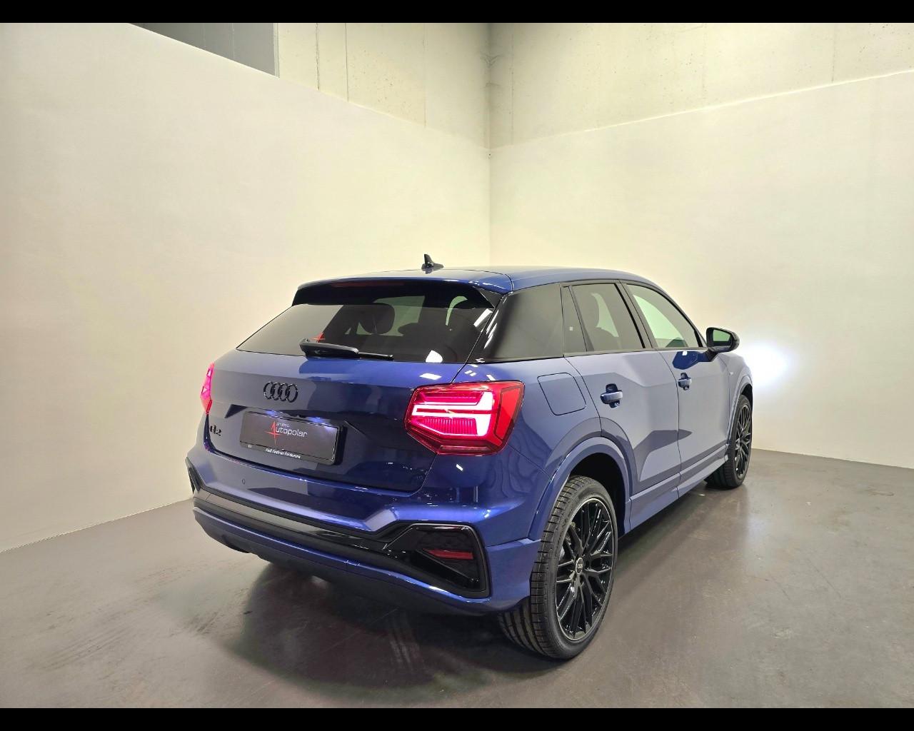 AUDI Q2 35 TFSI S-TRONIC IDENTITY BLACK